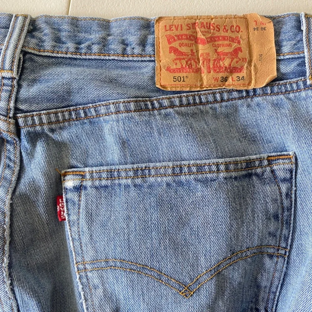 Levi's 501 XX Men's Jeans 36x34 Light Wash Straight Leg Button Fly
